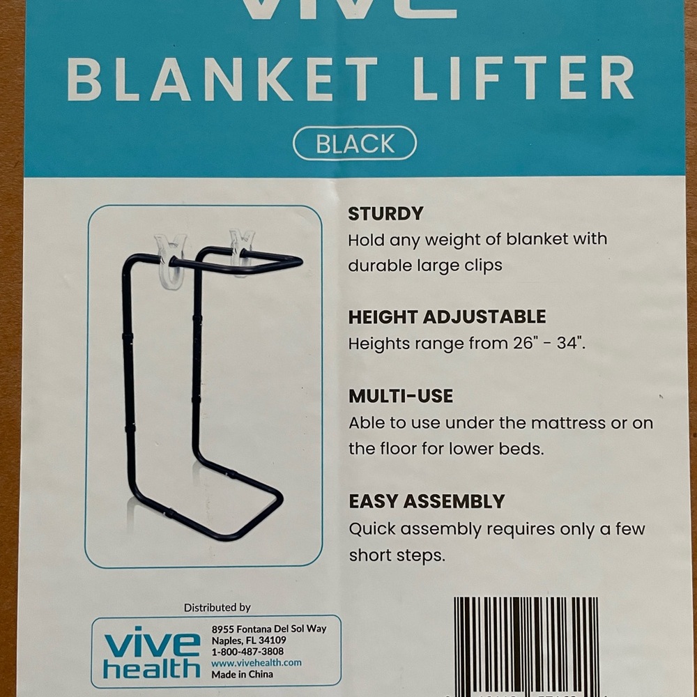 Black Blanket Lifter